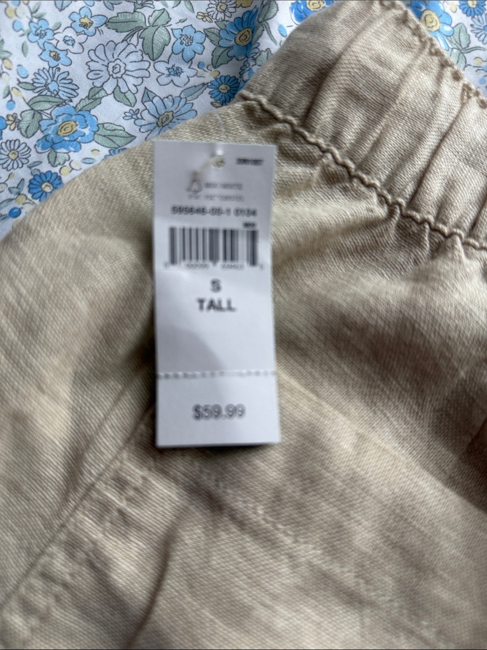 GAP Men's Beige/Tan Cargo Pants with Drawstring Waist. Small - Picture 5 of 5